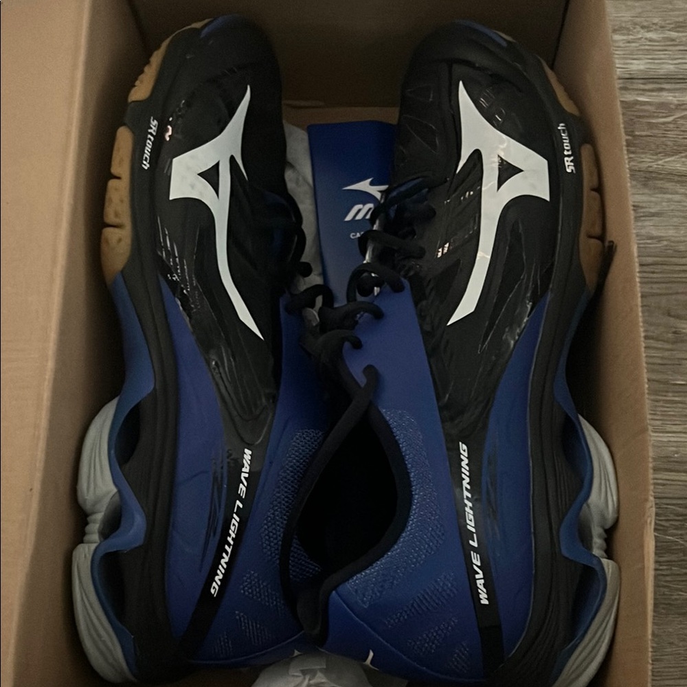 Mizuno Wave Lightning Z2 Volleyball Shoes - Blue and Tan